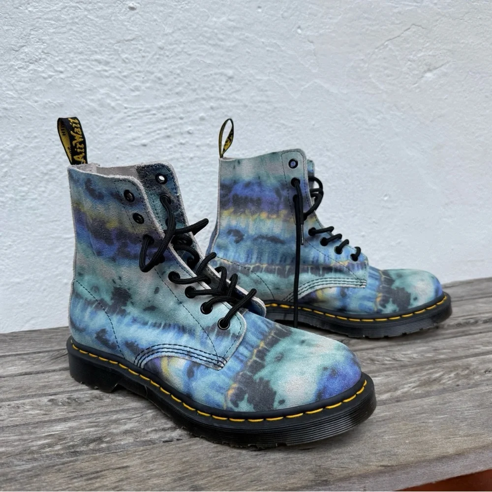 Dr. Martens size 10 1460 Pascal Tie Dye Blue Pattern Boot! - Picture 7 of 9
